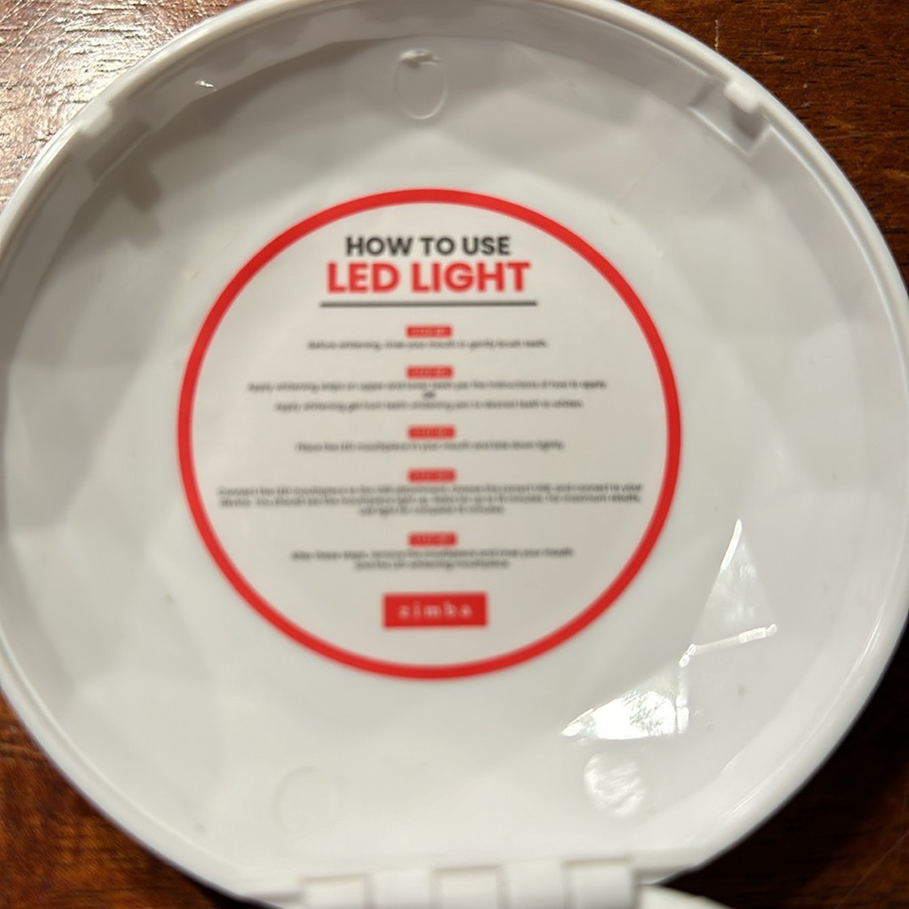 ZIMBA Led teeth whitening light and case new - Picture 2 of 5